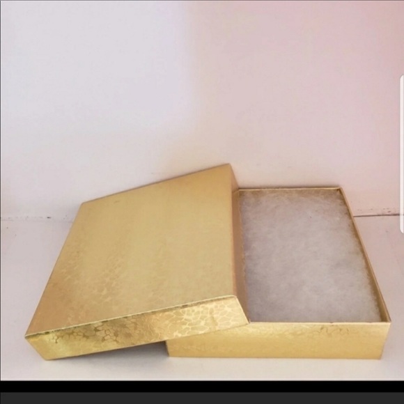 Vintage Sarah Coventry “Peda-Lure” Clip-Ons and Brooch - Picture 8 of 9